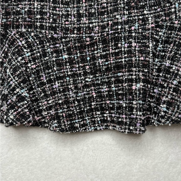 Black and White Tweed Skirt - Picture 3 of 5